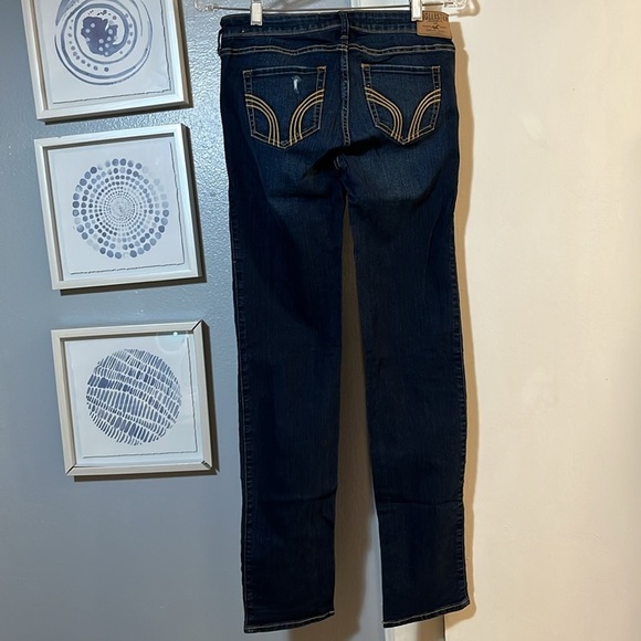 Hollister Women’s Distressed Dark Wash Skinny Jeans Junior Size 27 - Picture 2 of 5
